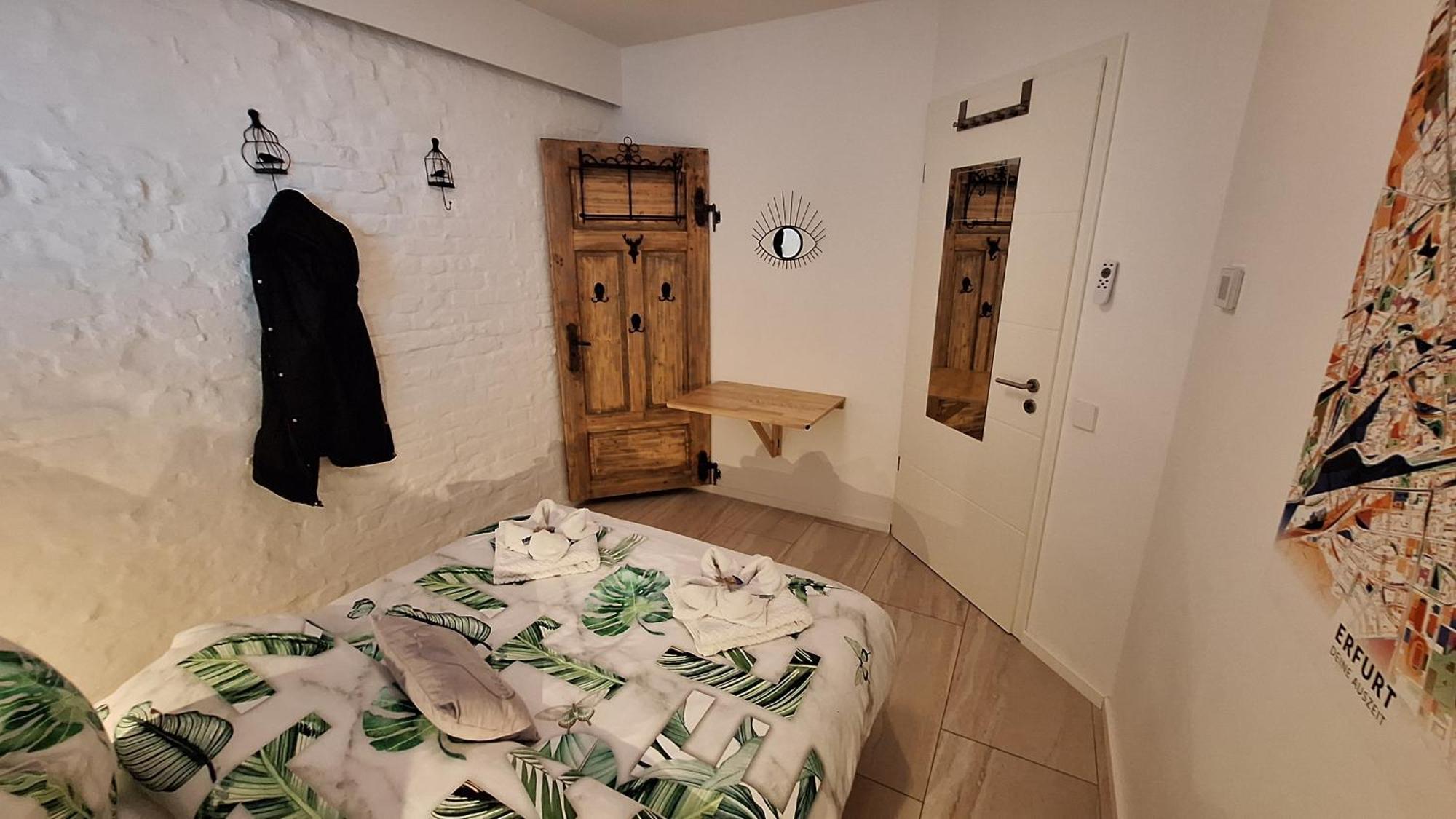 Auszeit Erfurt - Stilvoller Bungalow Mit Parkplatz - Zentrumsnah Ngoại thất bức ảnh